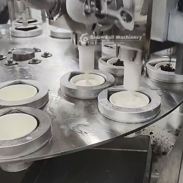 производственная линия фабрики мороженого с фризером непрерывного действия и дозатором ингредиентов